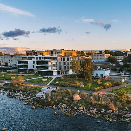 Luxury Waterfront With Sea Views, Sunset Terraces And Free Parking, One With A Huum Sauna, The Other With A Bathtub * تالين