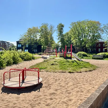 Luxury Waterfront With Sea Views, Sunset Terraces And Free Parking, One With A Huum Sauna, The Other With A Bathtub Apartman Tallinn