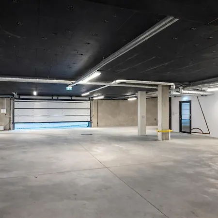 شقة Luxury Waterfront With Sea Views, Sunset Terraces And Free Parking, One With A Huum Sauna, The Other With A Bathtub *