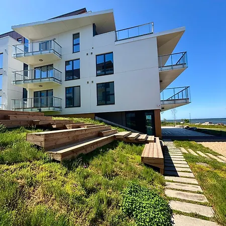 Luxury Waterfront With Sea Views, Sunset Terraces And Free Parking, One With A Huum Sauna, The Other With A Bathtub شقة *