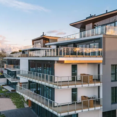 شقة Luxury Waterfront With Sea Views, Sunset Terraces And Free Parking, One With A Huum Sauna, The Other With A Bathtub