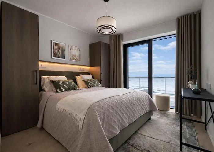 Luxury Waterfront With Sea Views, Sunset Terraces And Free Parking, One With A Huum Sauna, The Other With A Bathtub Apartman Tallinn