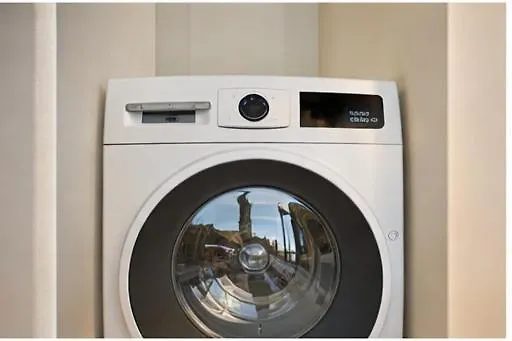 Apartman Luxury Waterfront With Sea Views, Sunset Terraces And Free Parking, One With A Huum Sauna, The Other With A Bathtub *