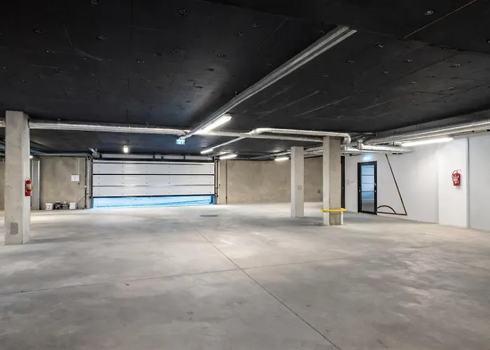 Appartement Luxury Waterfront With Sea Views, Sunset Terraces And Free Parking, One With A Huum Sauna, The Other With A Bathtub *