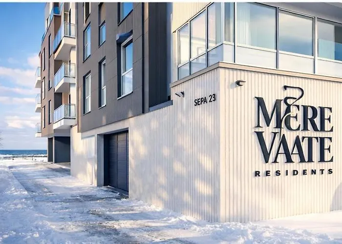 Luxury Waterfront With Sea Views, Sunset Terraces And Free Parking, One With A Huum Sauna, The Other With A Bathtub * Tallinn