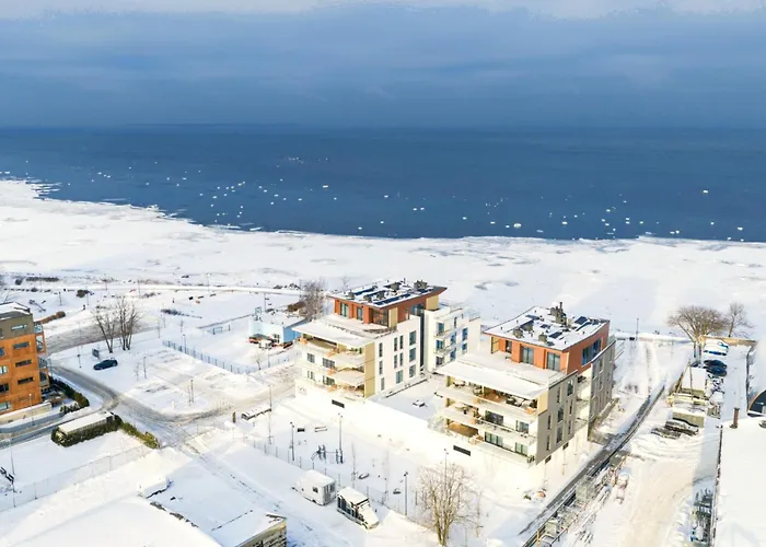 Luxury Waterfront With Sea Views, Sunset Terraces And Free Parking, One With A Huum Sauna, The Other With A Bathtub * Tallinn