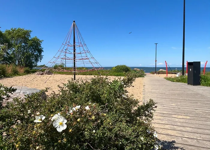 Korter Luxury Waterfront With Sea Views, Sunset Terraces And Free Parking, One With A Huum Sauna, The Other With A Bathtub