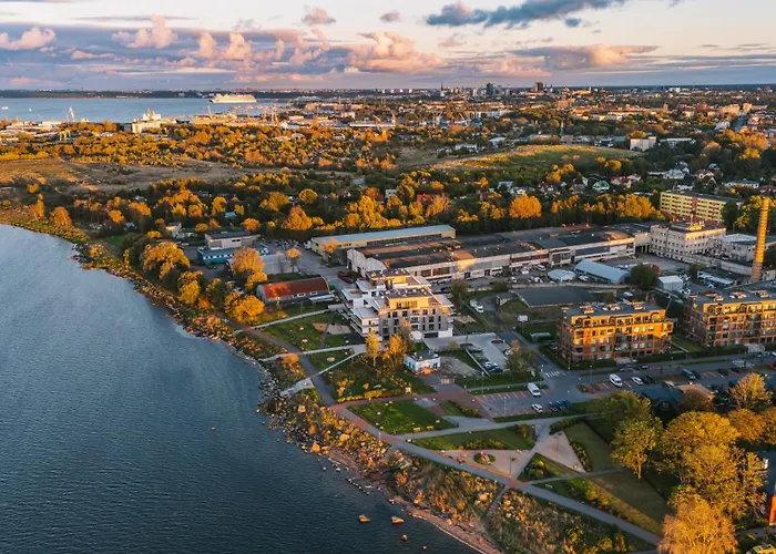 Luxury Waterfront With Sea Views, Sunset Terraces And Free Parking, One With A Huum Sauna, The Other With A Bathtub Appartement Tallinn