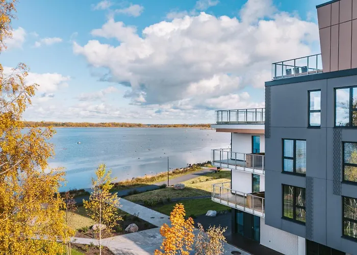 Apartman Luxury Waterfront With Sea Views, Sunset Terraces And Free Parking, One With A Huum Sauna, The Other With A Bathtub