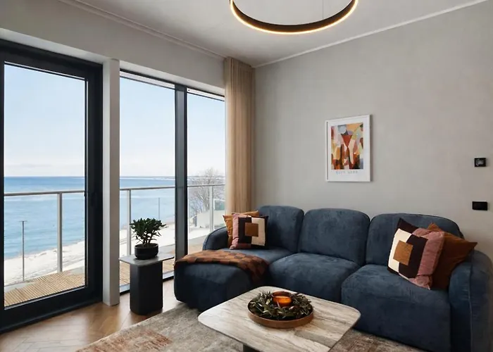 Appartement Luxury Waterfront With Sea Views, Sunset Terraces And Free Parking, One With A Huum Sauna, The Other With A Bathtub *